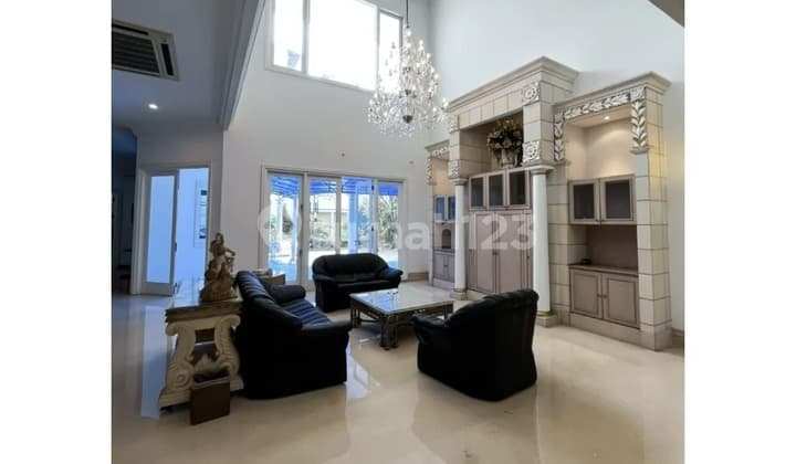 Rumah Sultan Siap Huni Dalam Cluster Kelapa Gading Jakarta Utara