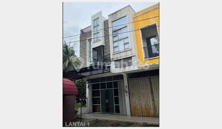 2-Story Shop House Ready for Use Prime Location in Pesanggrahan South Jakarta