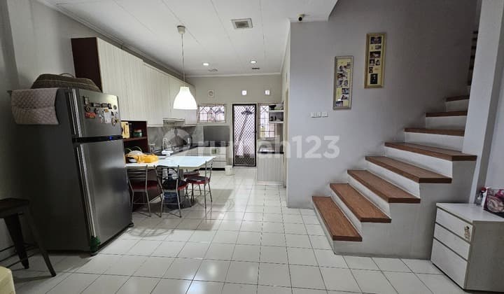 Rumah SIap Huni 2 Lt Murah dalam Cluster Taman Sari Harapan Indah