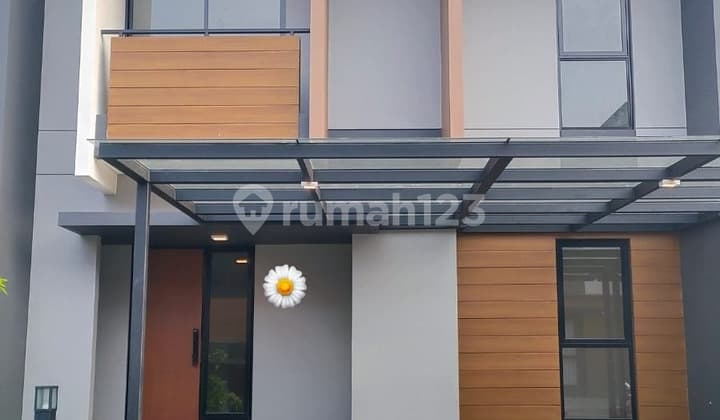 Rumah 2 LT Modern Lokasi Bagus di Cluster Summarecon Bekasi