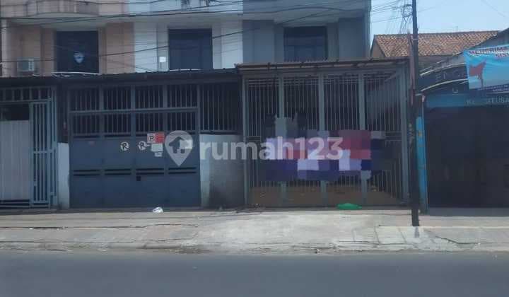 Ruko di Mainroad Kopo, Bandung Sudah Renovasi