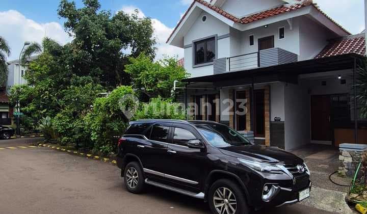 Rumah Bagus 2 Lantai Dalam Perumahan Area Bintaro