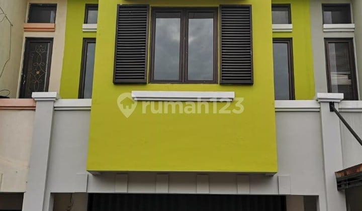 Quick Lease for 3-Story Shop House in Strategic Location Jbd, Cakung, East Jakarta, 028