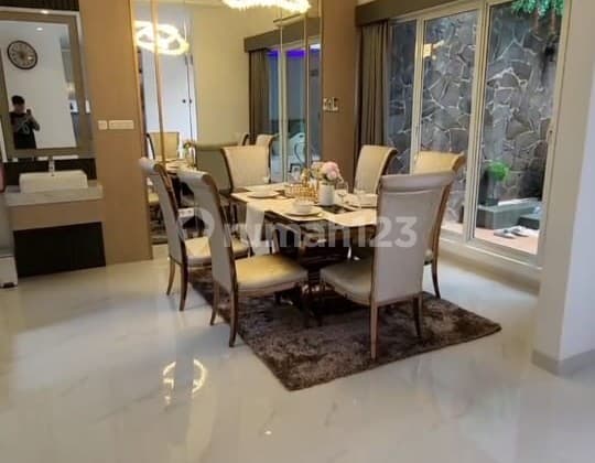 Dijual Rumah Mewah Full Furnished Lebar 10 Di Metland Menteng, Cakung, Jakarta Timur, 026