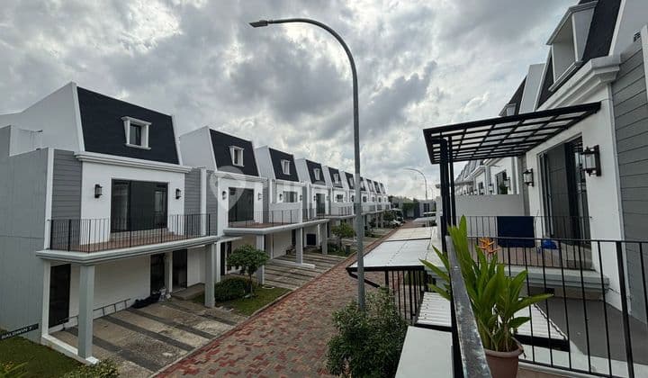 Dijual Rumah Hook Maison De Wisteria Ada Attic & Sky Balcony Harga 2,9 M Nego, Cakung, Jakarta Timur, 015