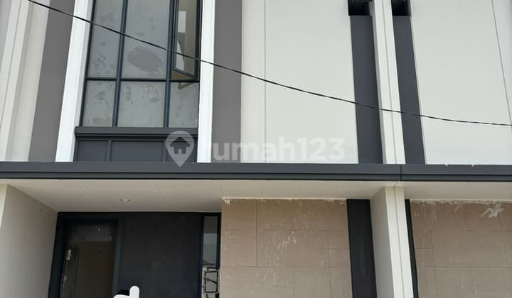 Jual Rumah 2 Lantai Limited Edition di Asya Lokasi Dekat Club House, Cakung, Jakarta Timur, 015&007