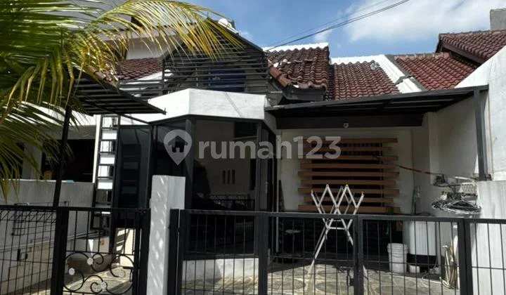 Dijual Rumah dengan Desain Minimalis di Perumahan Metland Menteng, 011