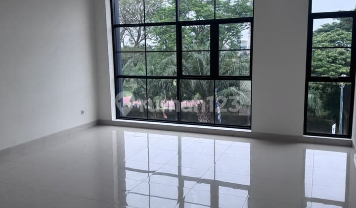 Disewakan Ruko 3 Lantai Lokasi Strategis, Cakung, Jakarta Timur, 026