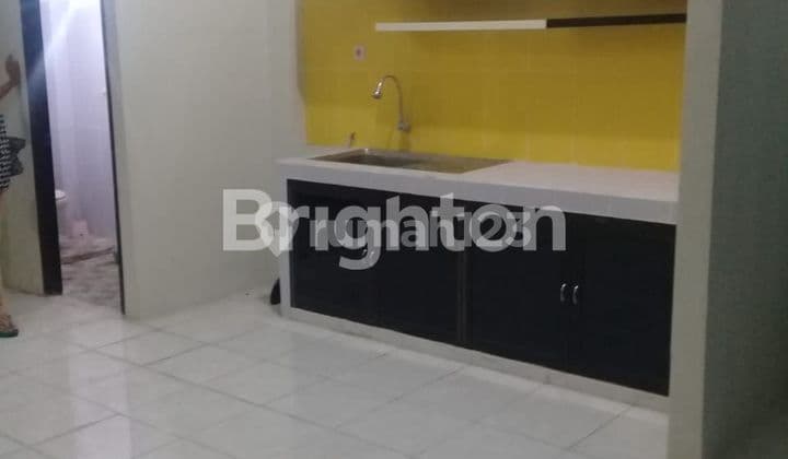 Two-door shophouse combined into one.