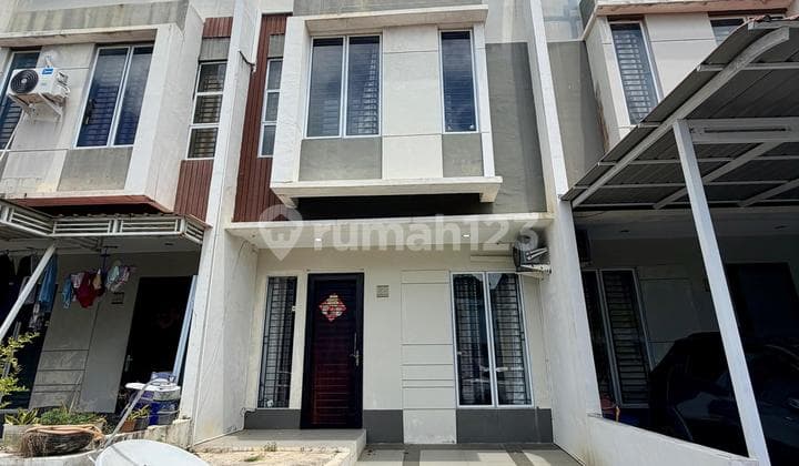 Disewakan Semi Furnish di Rumah De Diamond Residence