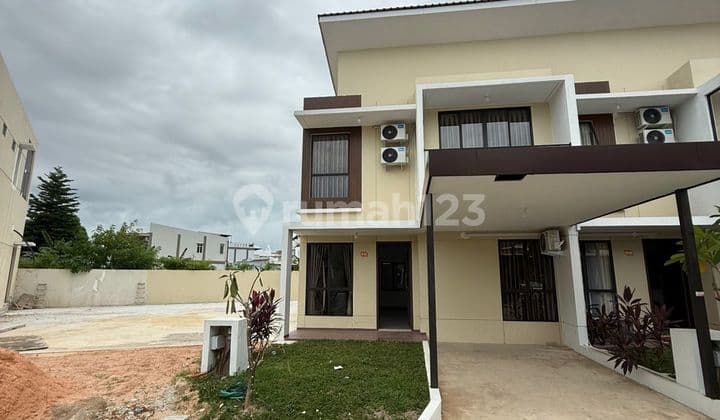 Disewakan Rumah Hook Semi Furnish Di Pasir Putih Residence
