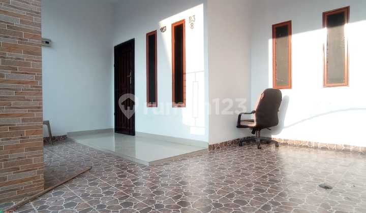 Dijual Rumah 3 Lantai Hak Milik Di Taman Kota Mas
