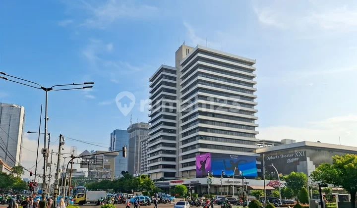 Pesan tempat di area coworking reservasi atau hot desk di HQ Menara Cakrawala_Co-Working Pesan tempat di area coworking reservasi atau hot desk di HQ Menara Cakrawala_Co-Working