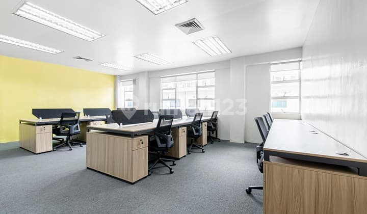 Ruang coworking di Regus Jakarta, Gedung Setiabudi 2