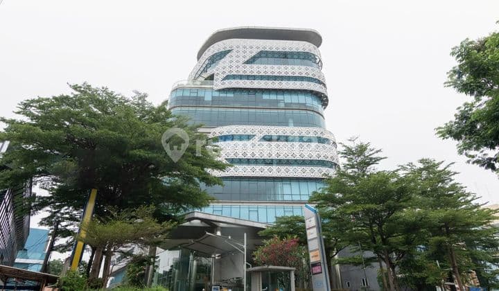 Singgah, bekerja, dan berkolaborasi di ruang rapat profesional di Regus The Vida_EL (Entire Location)