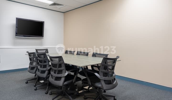 Pindah ke ruang kantor terbuka siap pakai untuk 10 orang di HQ Jakarta, Plaza Asia_OP 10 (Office for 10 People)