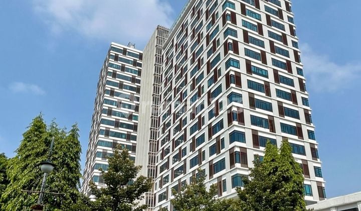 Ruang rapat di HQ HQuarters_EL (Entire Location)