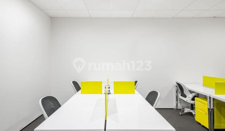 Dapatkan meja khusus di Plaza Asia_Co-Working