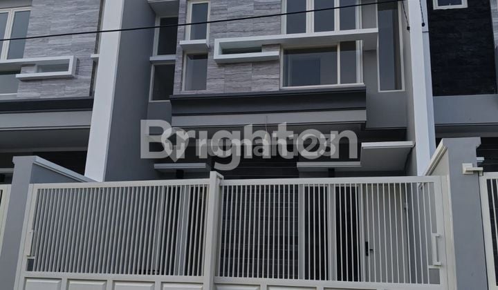 RUMAH GRESS DI NGINDEN INTAN RUMAH GRESS DI NGINDEN INTAN