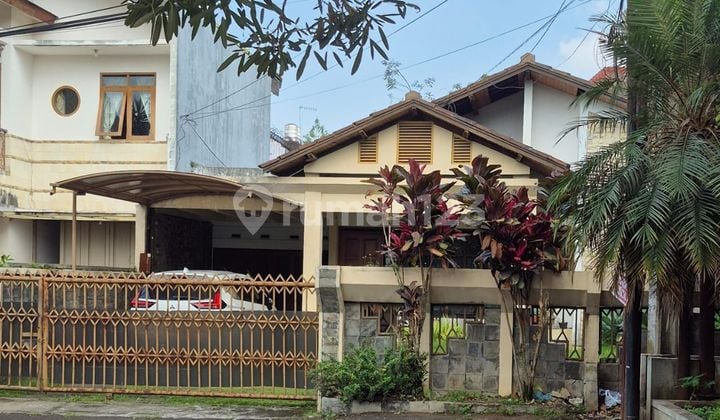 Dijual Murah Hitung Tanah Rumah Setrasari Kulon 1 Lantai Jarang Ada