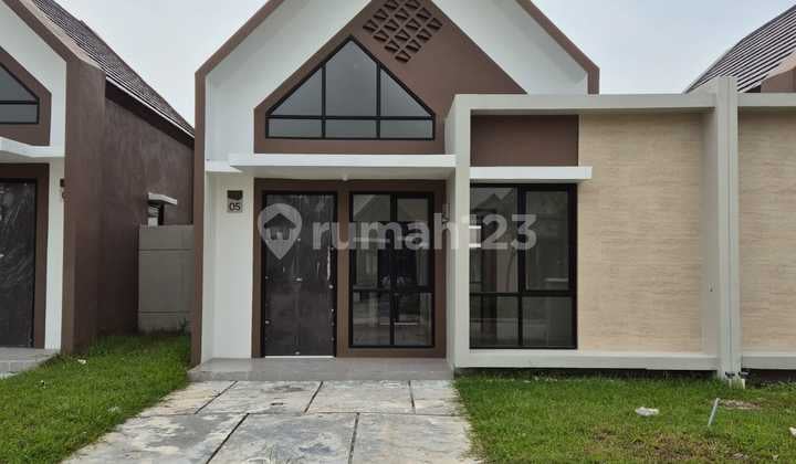 For Sale Super Mrs. New House at Podomoro Tenjo