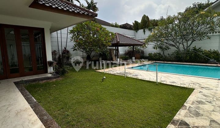 For Sale Luxury Villa in Pejaten With Private Pool