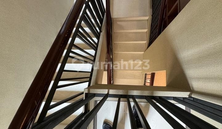 For Sale Beautiful Zora House Bsd