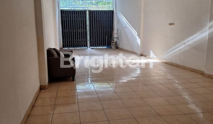 RUKO LOKASI EMAS AMAT SANGAT STRATEGIS,100% DI JAMIN BEBAS BANJIR