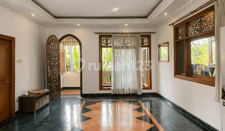 Rumah Hunian Luas & Strategis di Tanjung Barat Jakarta Selatan