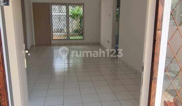 Rumah Sewa Lingkungan Asri Strategis Siap Huni Bagus