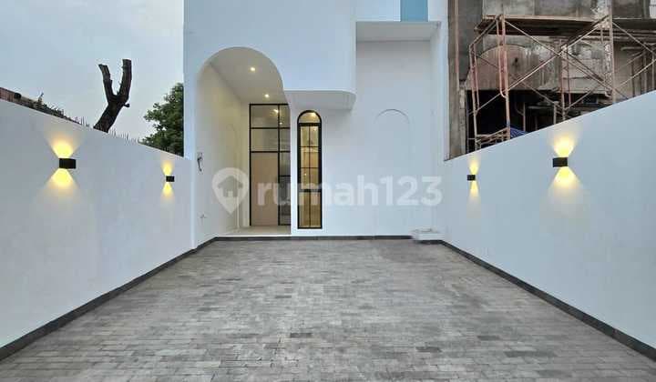 For Sale: Brand New Fully Renovated Little Santorini House in Joglo Kreo
