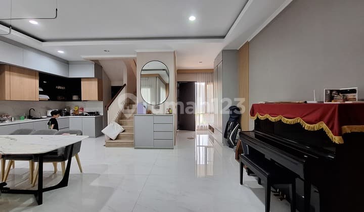 Rumah Rapi 2 LT Hoek Furnised di Sutera Victoria Alam Sutera