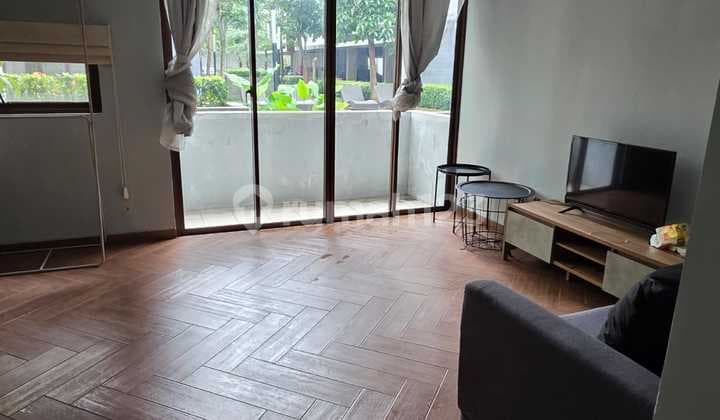 Townhouse Carnelian Vanya Park Depan Pool