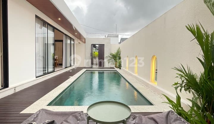 Modern 2-Bedroom Villa in Semer Kerobokan with Private Pool
