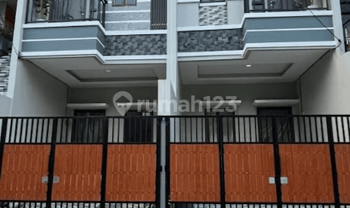 Di Jual Rumah Baru Tomang 3 Lantai,4X15 Lokasinya Startegis Tengah Kota Tomang Gelong ,Grogol Jakarta Barat#Hamdan