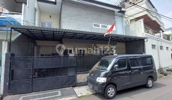 Di Sewakan / di Jual Rumah Tomang Mandala,2 Lantai 10X15,6 Lokasi Strategis Mandala Tomang Jakarta Barat.#Hamdan