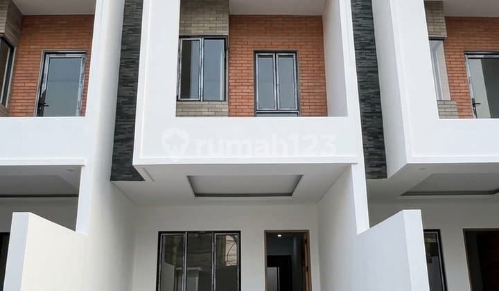 Di Jual Rumah Baru Duri Emas ,3 Lantai 4,3X18 Lokasi Bebas Banjir Dalam Komplek Duri Kepa, Kebon Jeruk Jakarta Barat#Hamdan