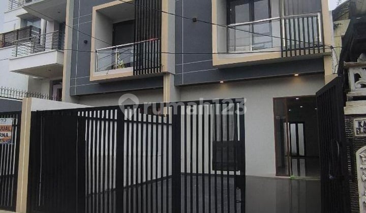 Di Jual Rumah Baru Meruya 2 Lantai ,5X25 Lokasi Nya Perumahan Meruya Selatan Jl.menara Kembangan Jakarta Barat #Hamdan