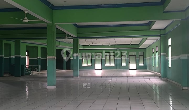 Di Sewakan / di Jual Gedung Ruko Parung 14,5X62²,2 Lantai Lokasi Strategis Dekat Pasar di Jalan Raya Parung, Bogor, Jawa Barat.#Hamdan