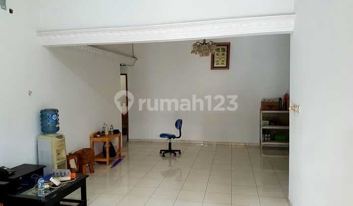 MAU RUMAH GEDE, STRATEGIS, BISA JADI TEMPAT TINGGAL SEKALIGUS CUAN? RUMAH HOOK SIAP HUNI DI KLENDER, DUREN SAWIT!