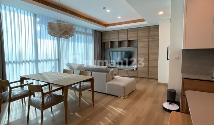 Disewakan / Dijual Apartemen Mewah di Windsor ( Furnished Bagus)