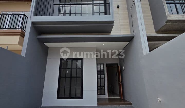 For Quick Sale: Brand New House in DKI Kav., Meruya
