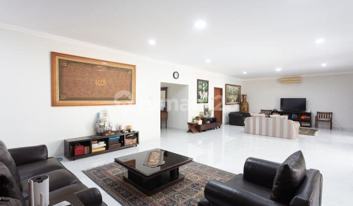 For Sale Kebayoran Baru House (Swimming Pool, Garden)