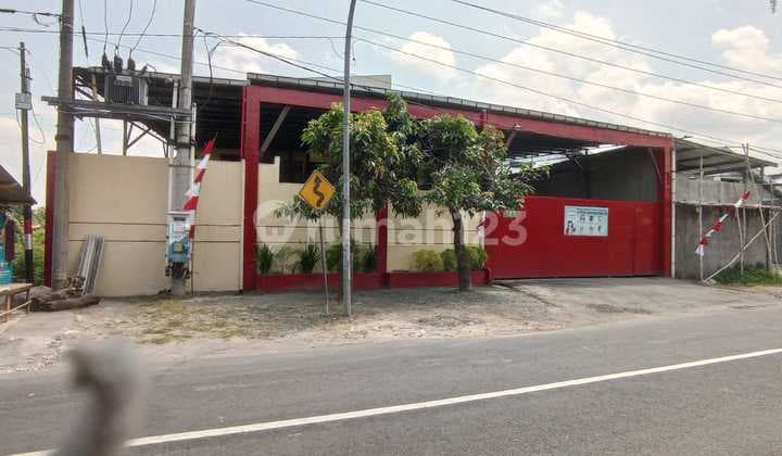 Gudang Jalur Segitiga Emas Kartosuro Solo 12 Milyar