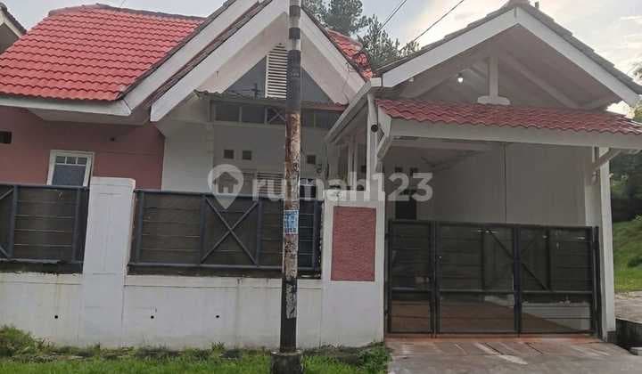 Rumah Strategis di Nusa Loka, BSD City, Tangerang Banten