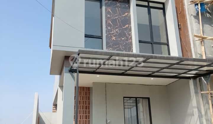 Rumah Mewah 2 Lantai View Kota Bandung Fasilitas Eksklusif Dekat Gedung Sate