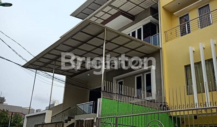 RUMAH HOKI MEWAH LUXURY DI PLUIT SAKTI JAKARTA UTARA DKI JAKARTA