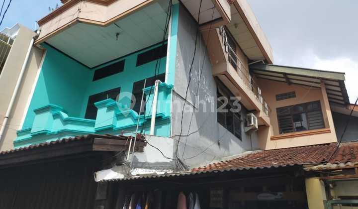 Rumah Gandeng 2 Unit Di Jelambar Grogol Petamburan Jakarta Barat SHM