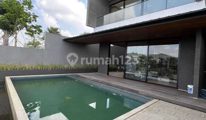 Luxury House Complete with Swimming Pool in Tatar Spatirasmi ~ Kota Baru Parahyangan