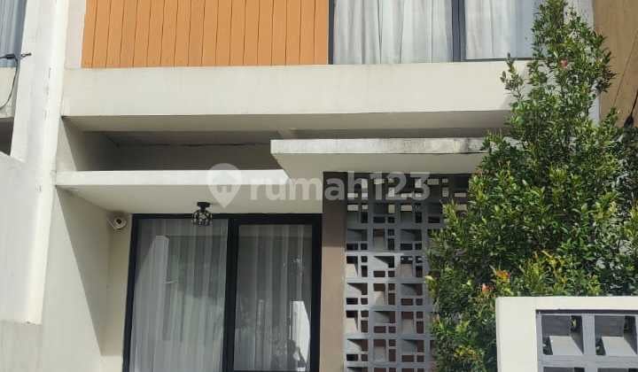 JUAL CEPAT RUMAH MINIMALIS 2 LANTAI LOKASI STRATEGIS HANYA 10-15 MENIT KE TOL MARGA ASIH & KUTAWARINGIN